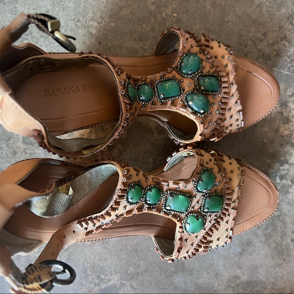 Banana republic wedges 37